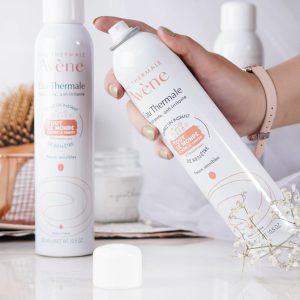 اسپری آب‌رسان avene